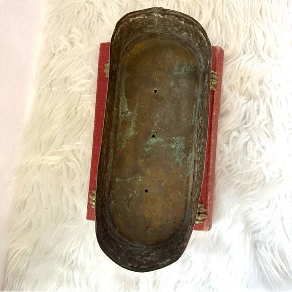 Beautiful Floral Copper Clawfoot Gold Cashpot Planter - Picture 5 of 7